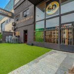 18098383-2.jpg