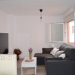 20499630-4.jpg