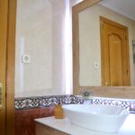 21567928-3.jpg