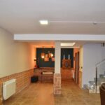 21661383-4.jpg